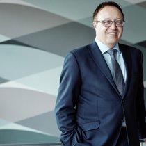 «Digitale Unternehmen, die Finanzmärkte und die Wirtschaft werden den Versicherern gegenüber in den kommenden Jahren nicht sehr gnädig sein»: Jean-Daniel Laffely, Generaldirektor und CEO der Vaudoise Versicherungen.
