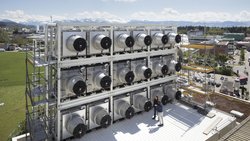 Die CO2-Abscheidungsanlage von Climeworks in Hinwil ZH gehört zu den weltweit führenden Unternehmen im Bereich Direct Air Capture - DAC.