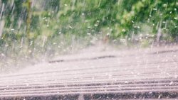 Starker Hagel führte am Freitag zu Sach- und Personenschaden.