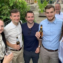(Von links) Susanna Rodrigues, Patricia Bargetzi, Tobias Jöhr, Claudio Carrese, Fabio Leonardi, Beat Strübin, Ramona Croffet und Jonas Soguel.