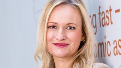 Velina Peneva ist zur neuen Investment-Chefin bei Swiss Re ernannt worden.