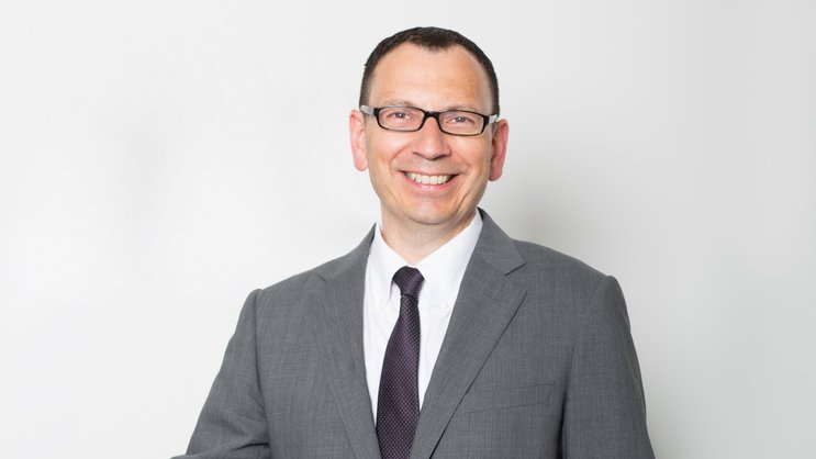 Aon Schweiz Reinsurance CEO Pasquale Taddeo, sieht den Mehrwert von Rückversicherungsmaklern in einer neutralen Zweitmeinung zur Risikoeinschätzung.