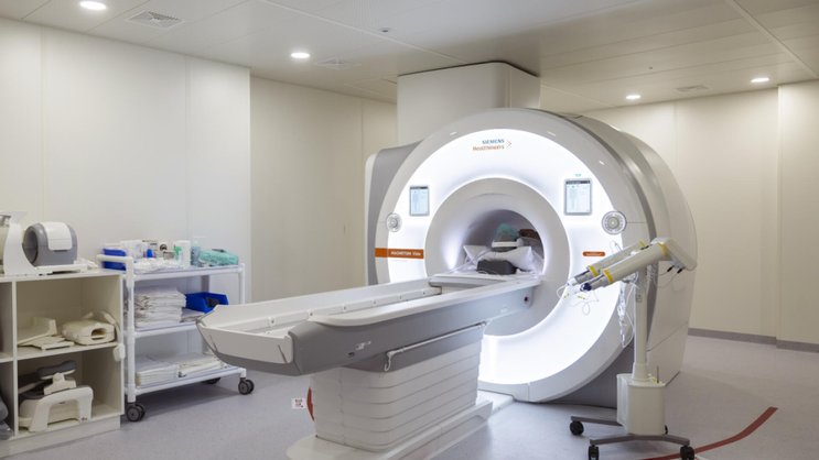 Medizinische Innovation kostet: Die Krankenversicherer können in der Schweiz nur über Zusatzversicherungen Geld verdienen.