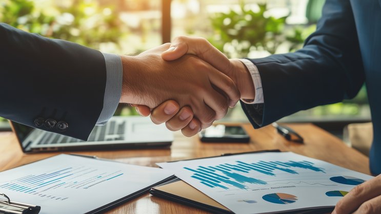 Deals im Versicherungssektor auf Rekordniveau. Der Boden für eine weitere Konsolidierung in 2025 ist bereitet.