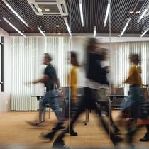 Le sondage «Baromètre Conditions de travail» auprès les travailleurs suisses révèle que le stress et la charge psychique sont en hausse.