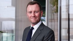 «Der harte Markt hat vielen Versicherern wieder zu Rentabilität verholfen, doch die langfristige Performance wird zunehmend von der Differenzierung abhängen»: Paul Campbell, Global Growth Officer der Strategy and Technology Group bei Aon. 