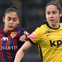 Il logo AXA continuerà ad apparire sulle maglie delle giocatrici dell'AXA Women’s Super League per altri quattro anni.