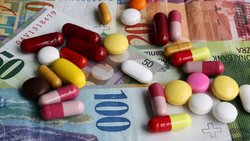 Les médecins et les pharmaciens empochent des remises – l'OFSP ferme les yeux.