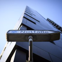 Die Schweizer Spitäler selbst befinden sich laut PWC nicht mehr auf der Notfallstation.