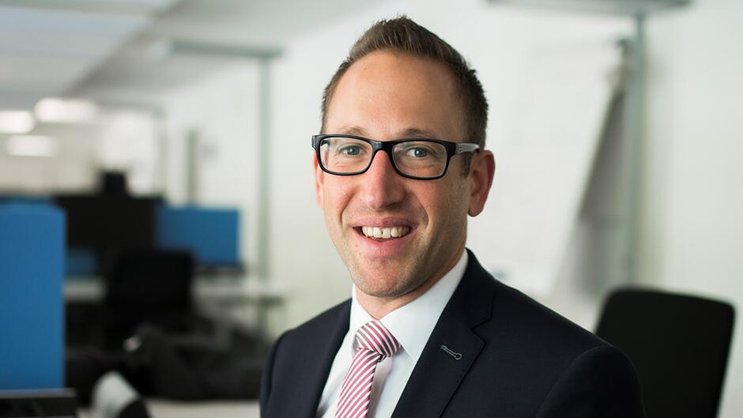 Hat massgeblich an der Studie «Mobilität der Zukunft» mitgewirkt: Michael Ruosch, Director bei Deloitte Schweiz.