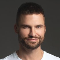 «Viele Unternehmen integrieren KI in ihre alltäglichen Geschäftsprozesse, doch dies spiegelt sich nicht immer in den Gesprächen zur Risikoprüfung wider»: Aaron Aanenson, Leiter des Versicherungsbereichs für Nordamerika bei KYND.