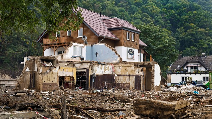 Zerstörtes Hotel und Restaurant Kleinod im Ahrtal: Keine existenzielle Bedrohung für Versicherer und Rückversicherer.