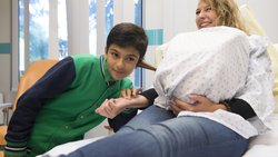 Zukunftstag an der Haute École de santé Vaud in Lausanne: Pflegeberufe sollen beliebter werden.
