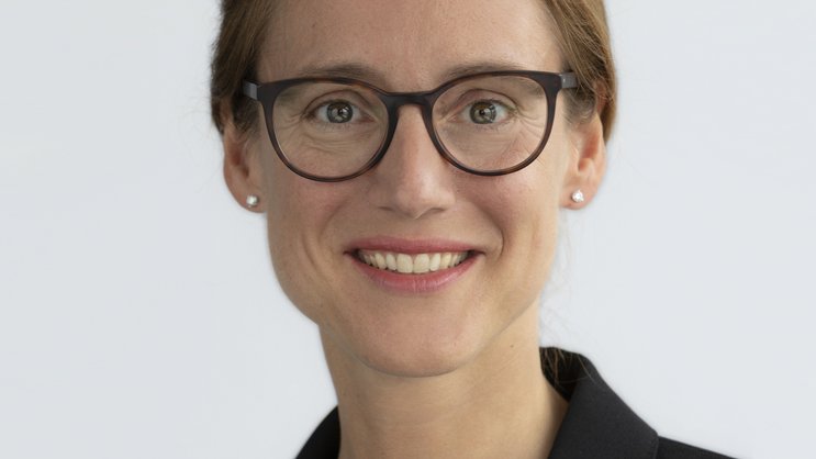 «Wir haben eine Systemkrise in der beruflichen Vorsorge. Das führt zu einer Umverteilung von der jüngeren zur älteren Generation»: Hedwig Ulmer, Leiterin berufliche Vorsorge bei Helvetia Schweiz.