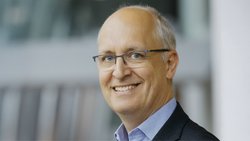 «Man muss weder berühmt noch international bekannt sein, um in den Fokus von Cyberkriminellen zu geraten», weiss Ivo Heeb, Expert Underwriter im Bereich Cyber, Allianz Commercial.