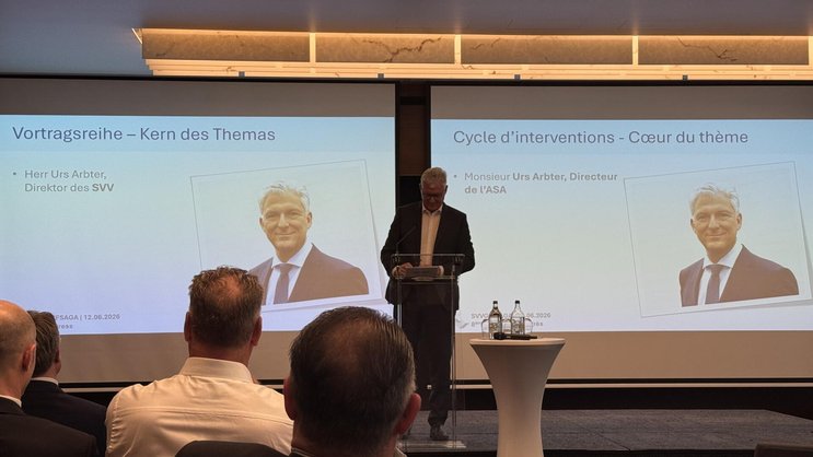 SVV-Direktor Urs Arbter spricht am 12. Juni 2026 am 8. SVVG-Kongress im Lausanne zu den anwesenden Mitgliedern.