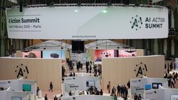Le sommet international sur l'intelligence artificielle a lieu au Grand Palais à Paris du 10 au 11 février.
