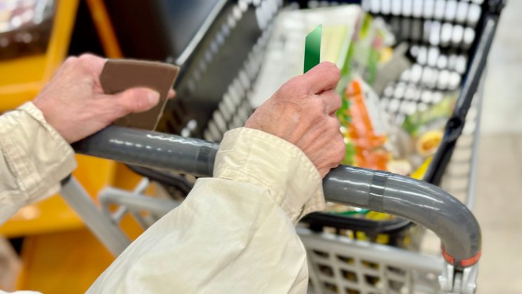 Ein allfälliger Einkauf in die Pensionskasse verbessert die Leistungen im Alter.